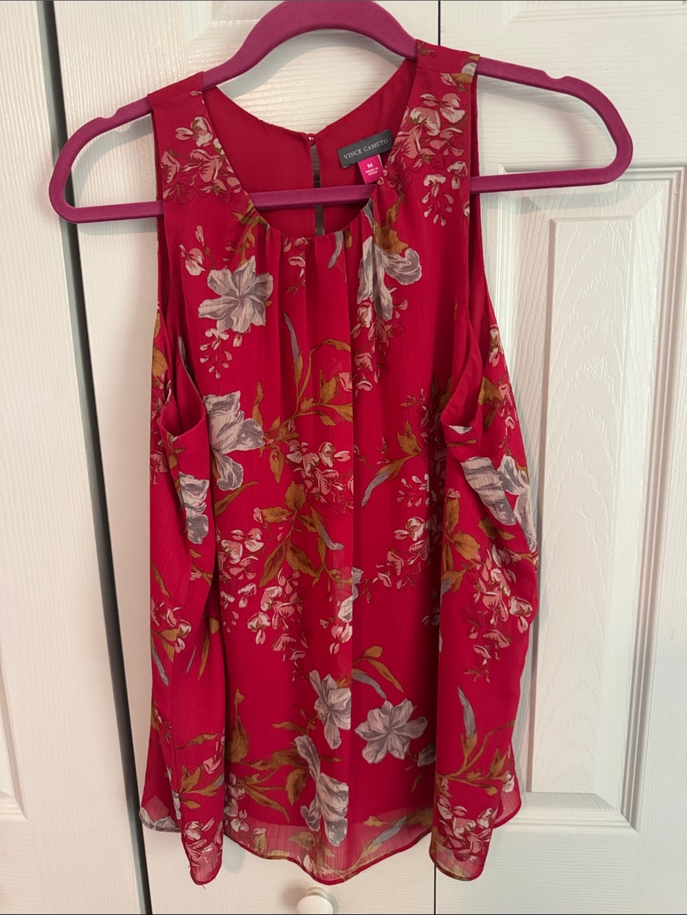 Vince Camuto Red Floral Keyhole Sleeveless Camisole